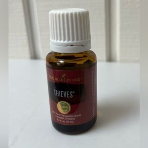 Young Living Thieves Essential Oil Blend, 15ml. New & Sealed